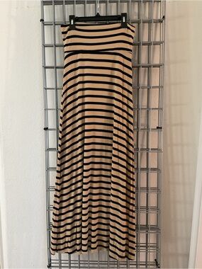 Hearts ❤️ Hips Striped Strapless Maxi Dress - Black & Beige
